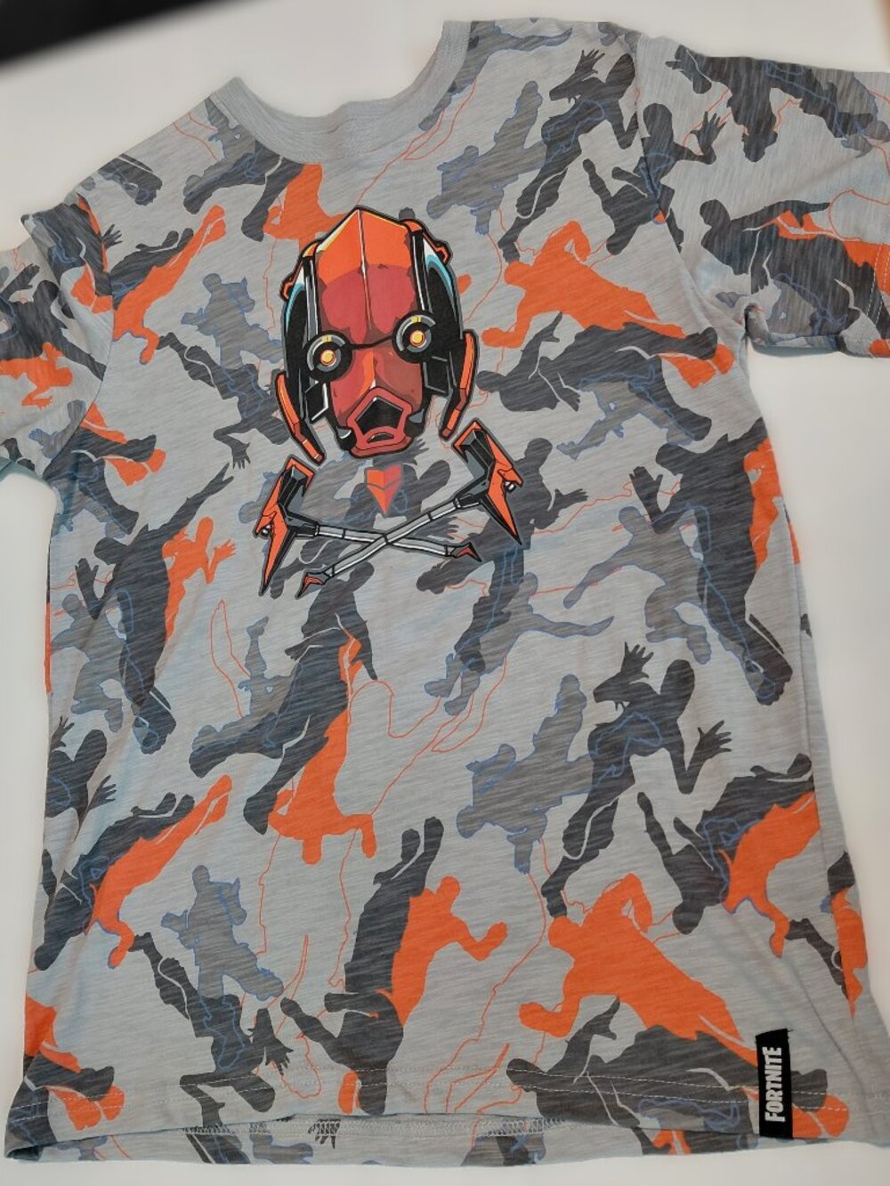 NWOT Fortnite Boys Vertex Crest Graphic T-Shirt Youth Size 18